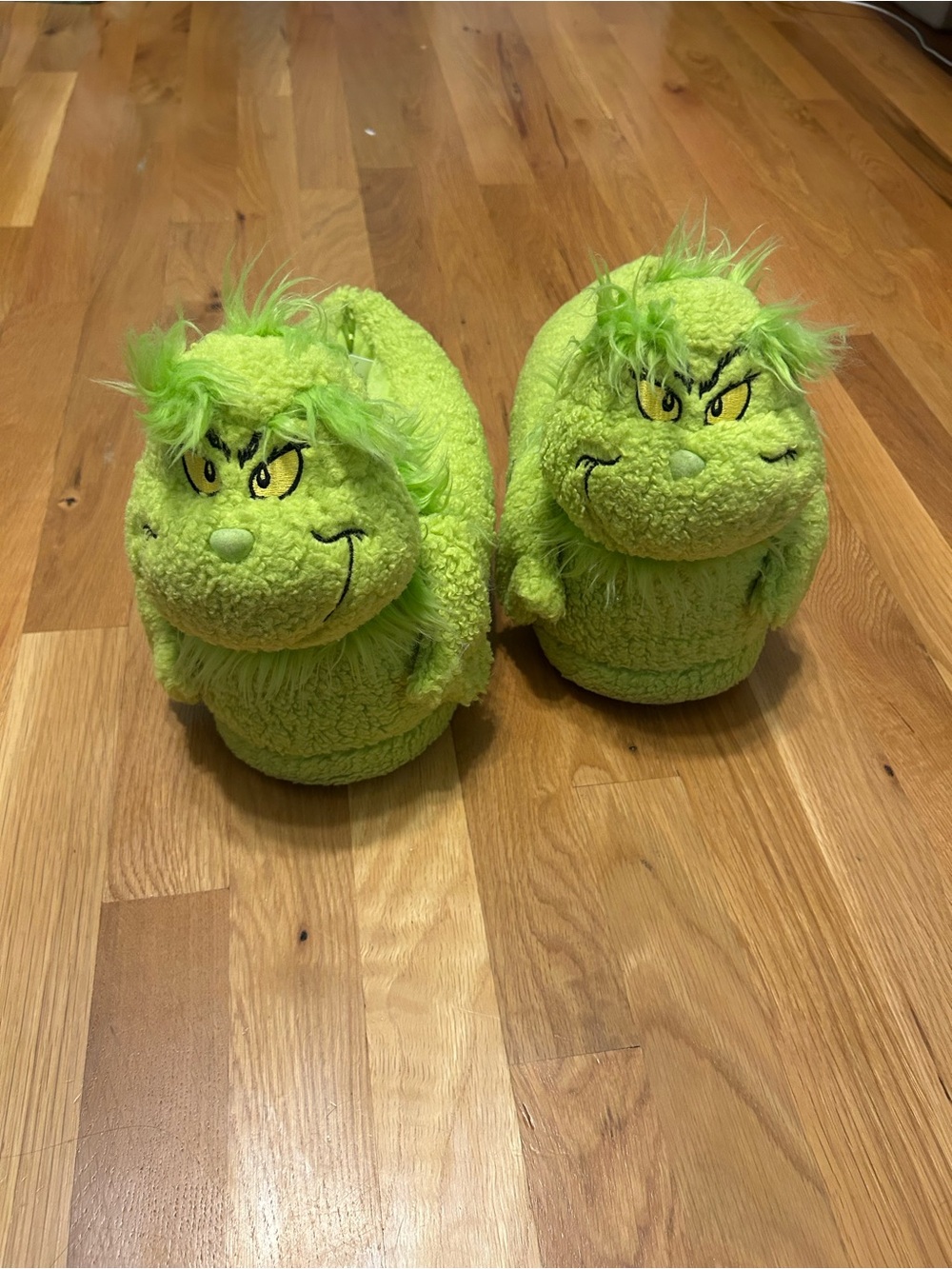 Green Grinch AE Plush Slippers